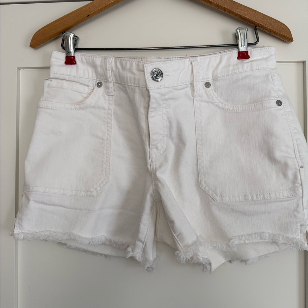 Tommy Bahama Women’s Size 4 Ella White Denim Frayed Hem Shorts 4 Inch Inseam